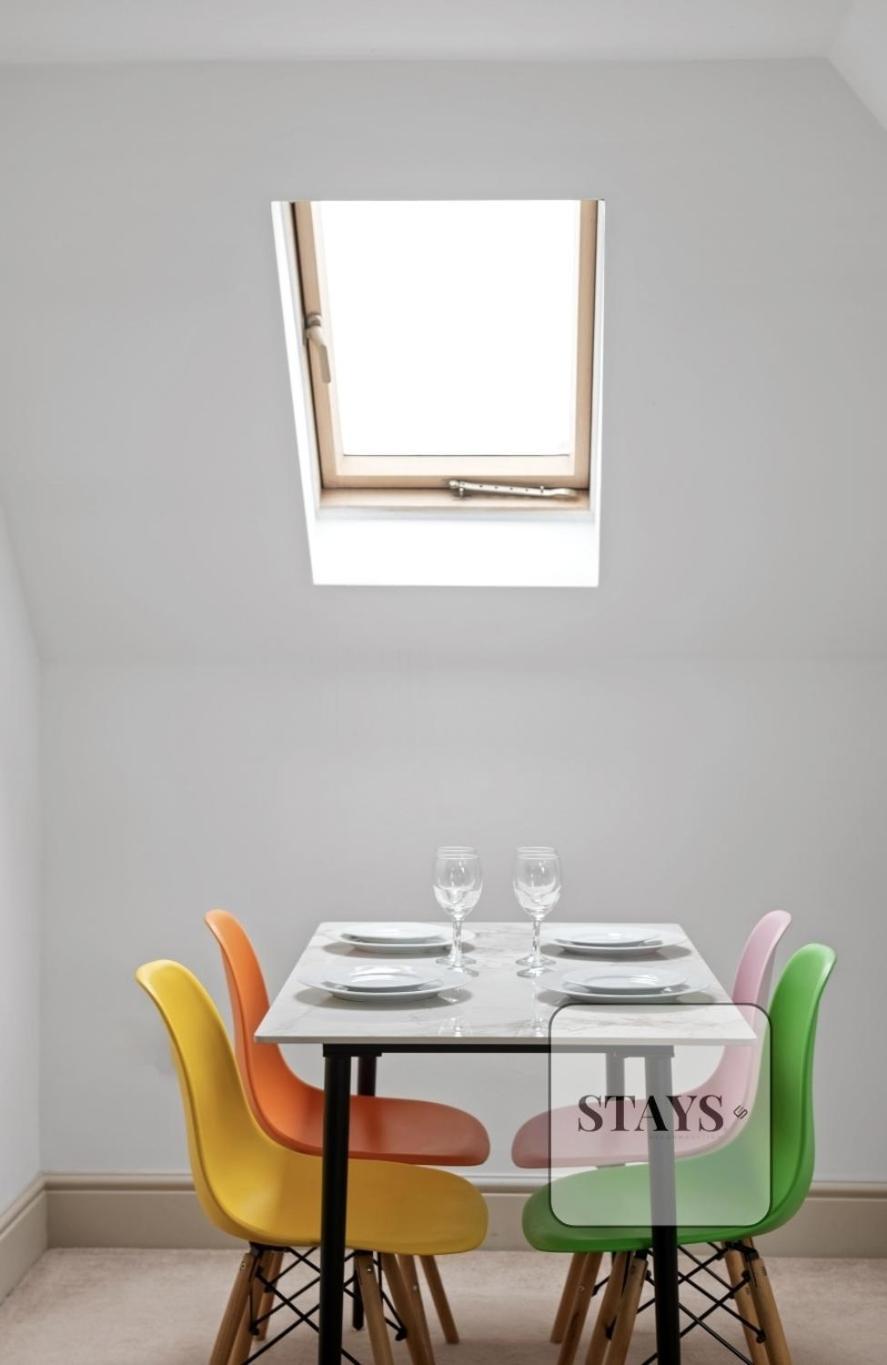 Cosy Apartment In Moulsham, Long Stays Welcome Chelmsford Eksteriør billede